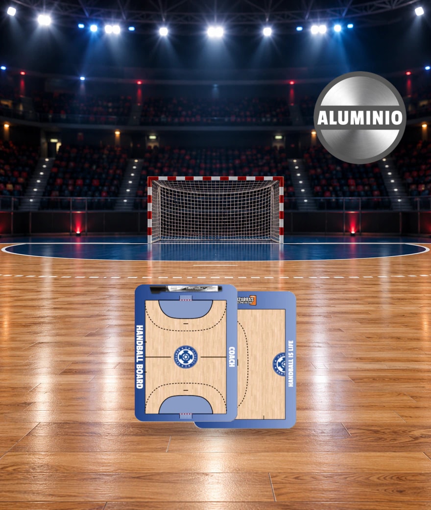 Plaquette tactique de handball Pocket Aluminium, recto et verso, sur le terrain d'une salle de sport